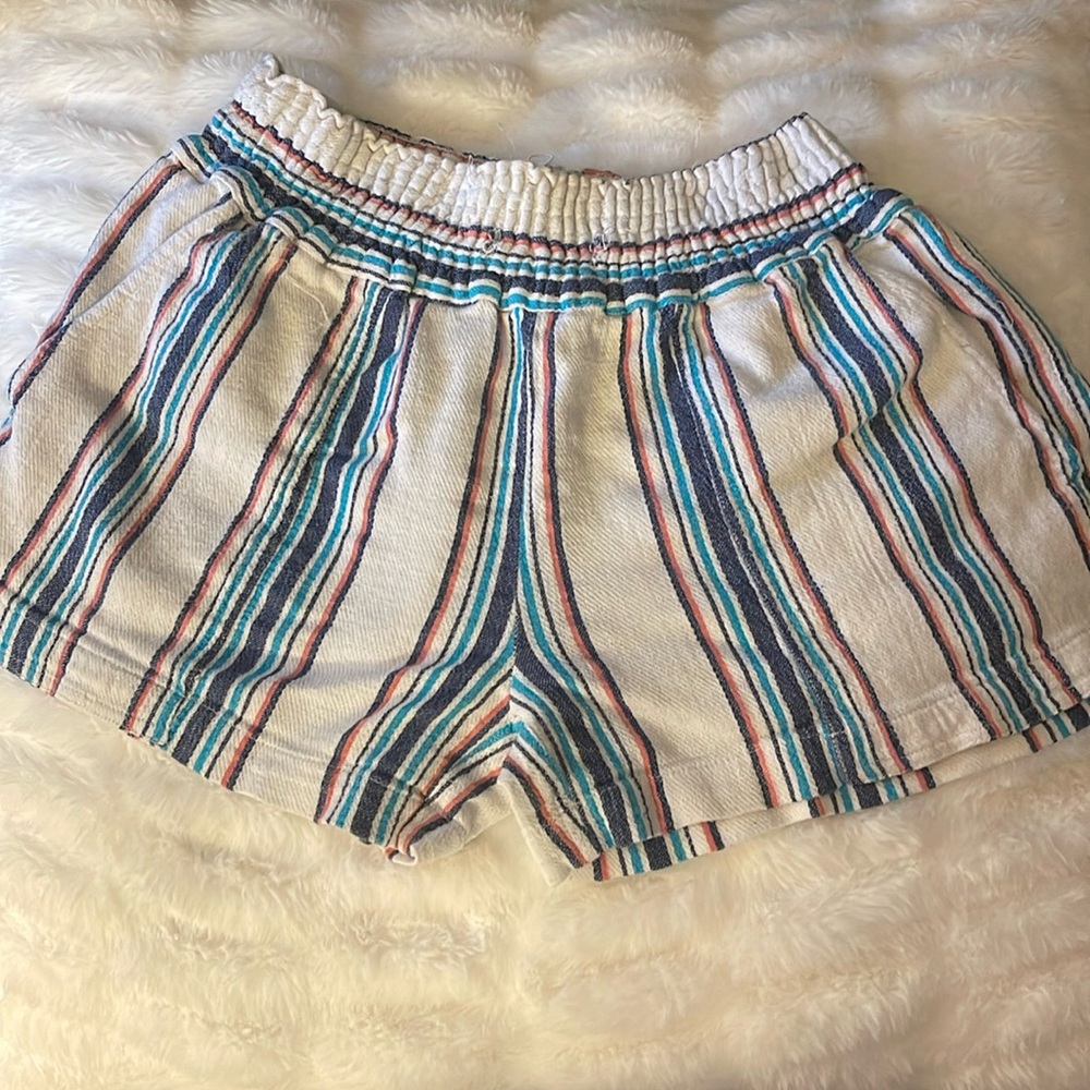 Women’s shorts !!